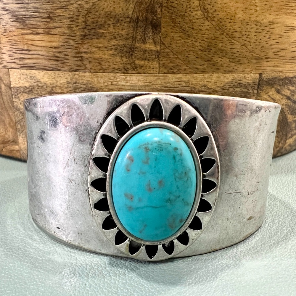 Stunning Silver and Turquoise Lucky Brand Cuff